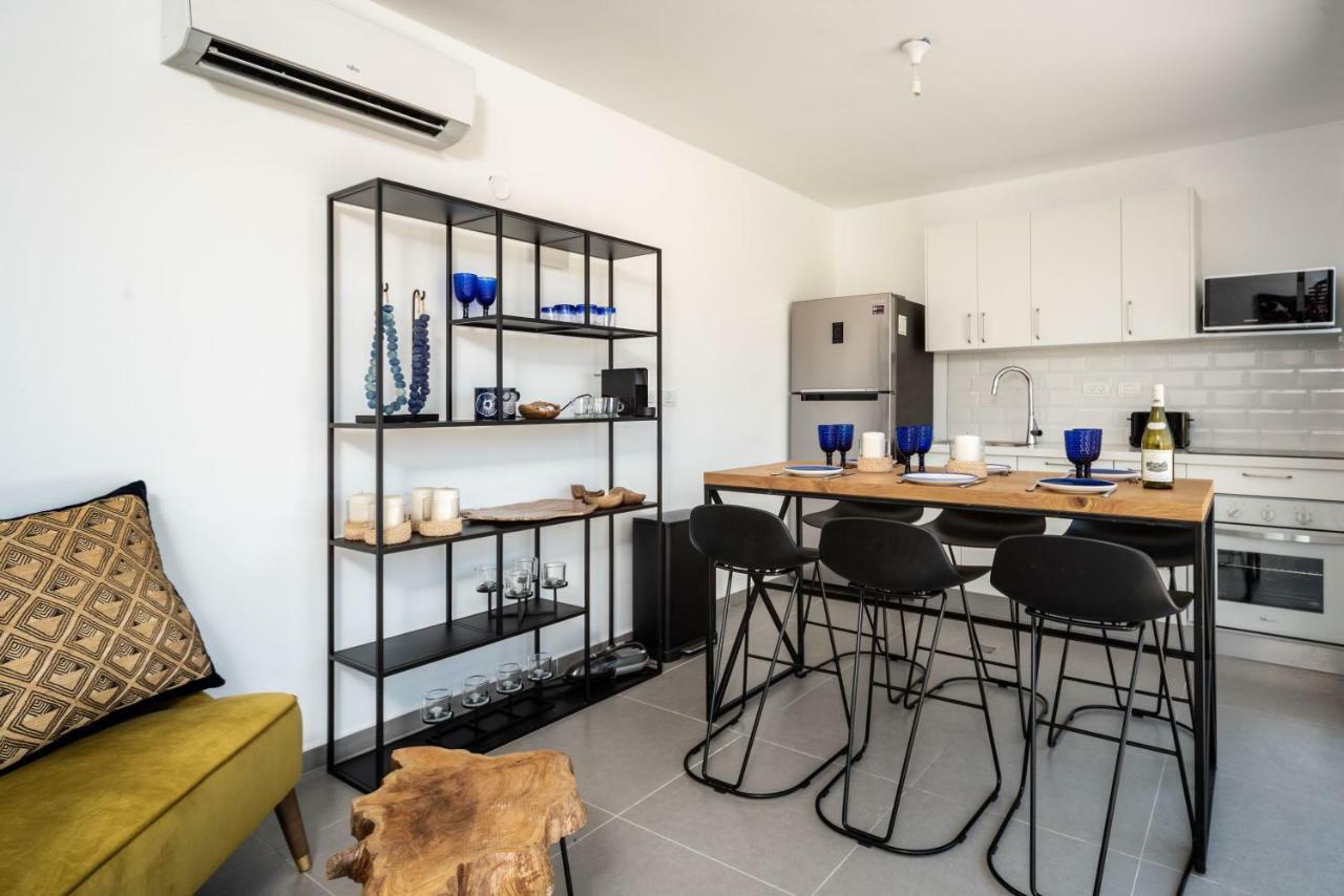 Duplex With Sea View Terrace Above The Flea Market Tel Aviv Exterior foto